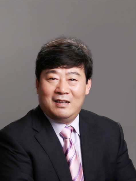 张堃