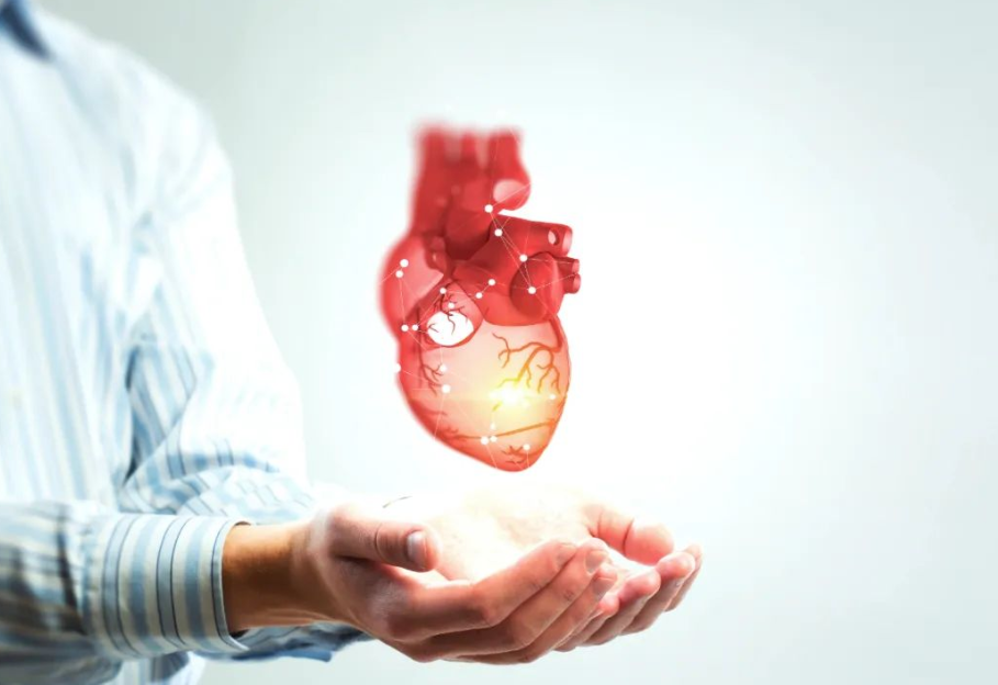 心脏问题不仅仅体现在心脏和胸口，还可能反映在其他器官