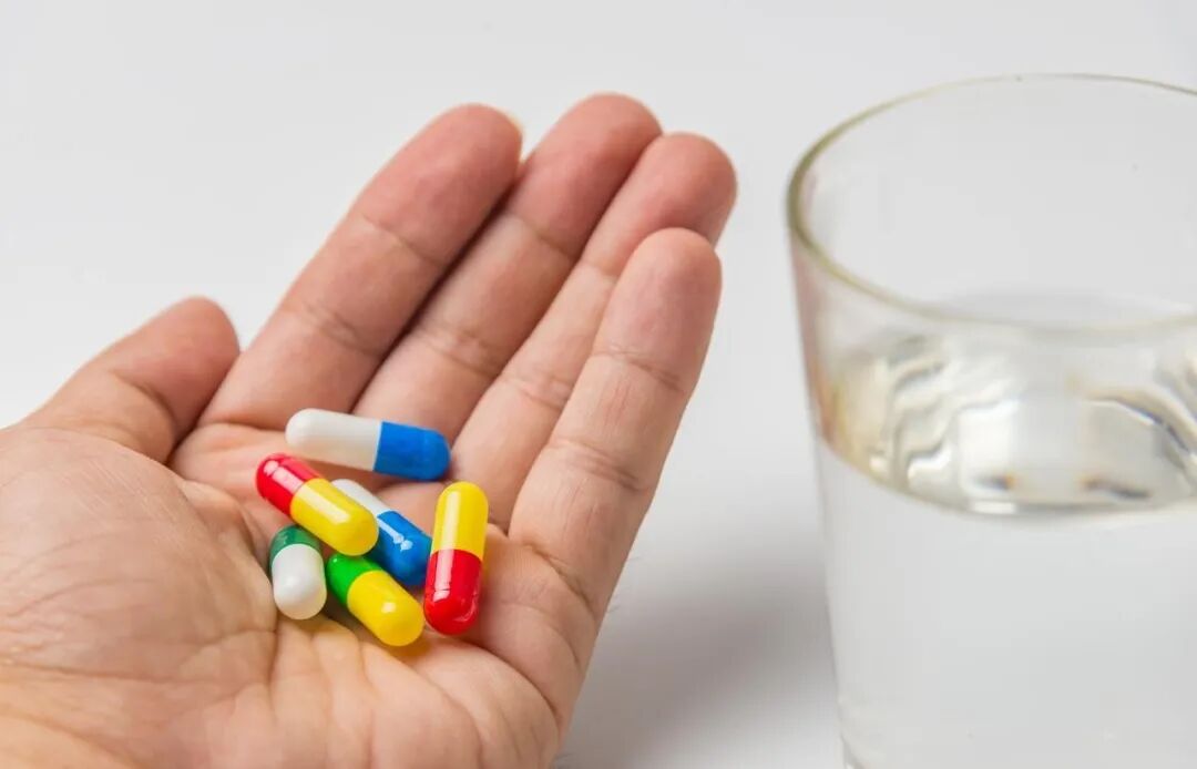 不必过度焦虑,老年人舒张压略高,说明动脉弹性还可以