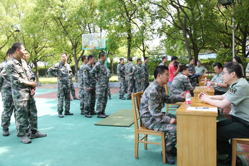 心存关爱是为医，全军关节镜学组下基层-长征医院站活动现场报道